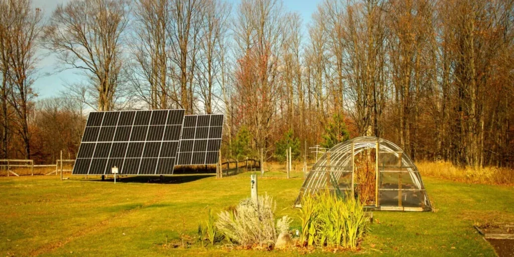 off-grid-solar-array-marquette-michigan-solar-installers-near-me